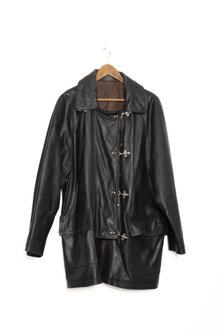 Chaqueta cuero color negro