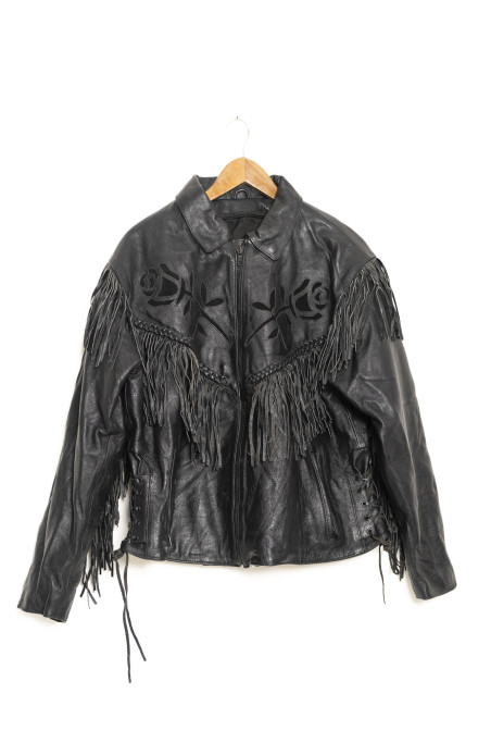 Chaqueta cuero negro flecos